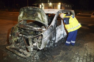 Kiégett egy autó az M5-ös autópályán